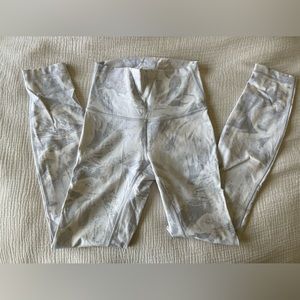 Lululemon wunder under Luxtreme leggings